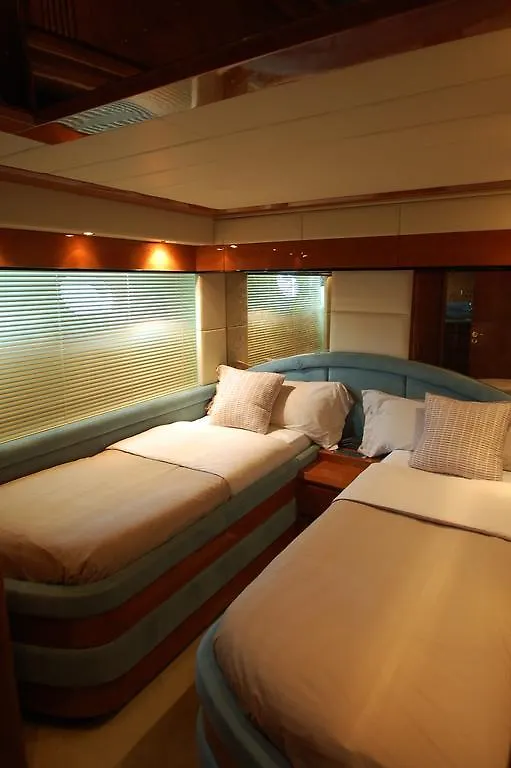 ホテルLeigh Yacht バルセロナ 0*,