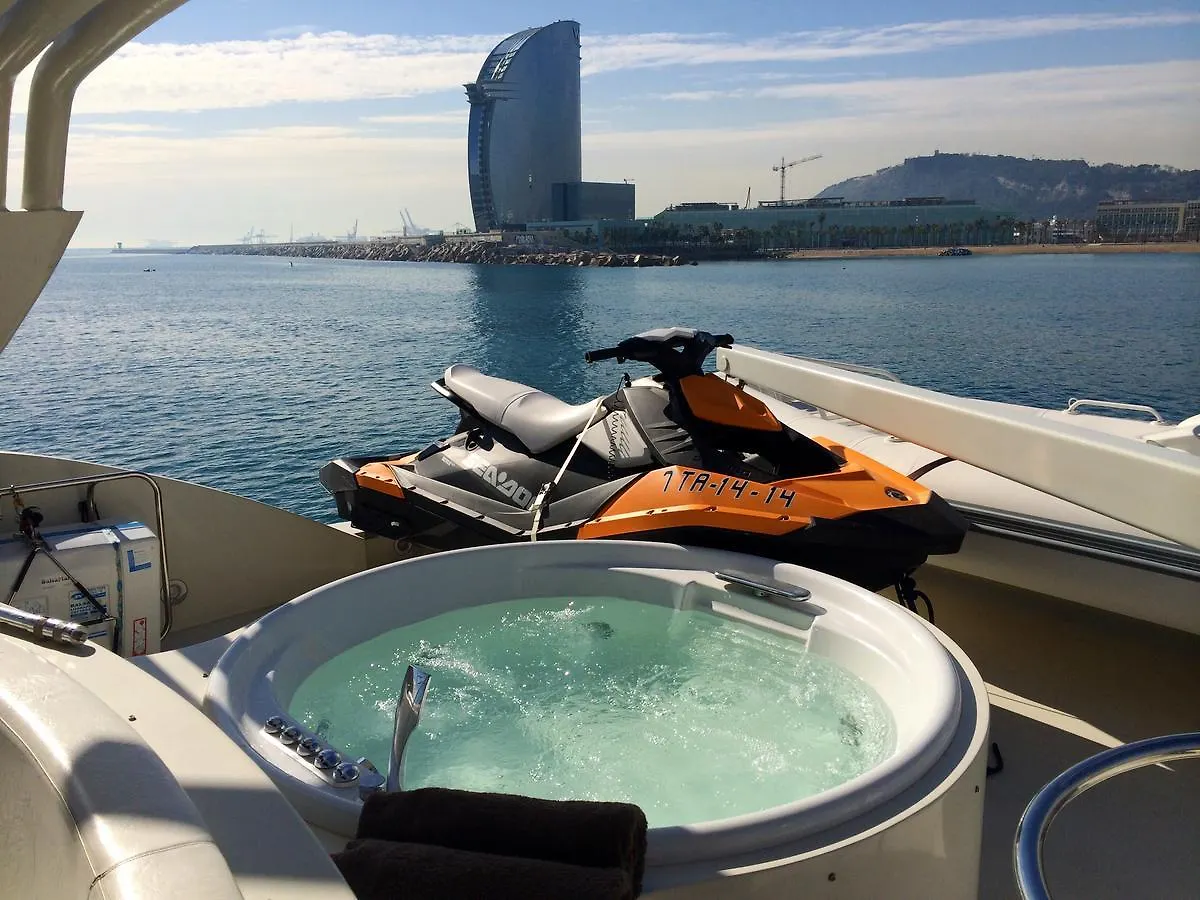 船上ホテル ホテルLeigh Yacht バルセロナ