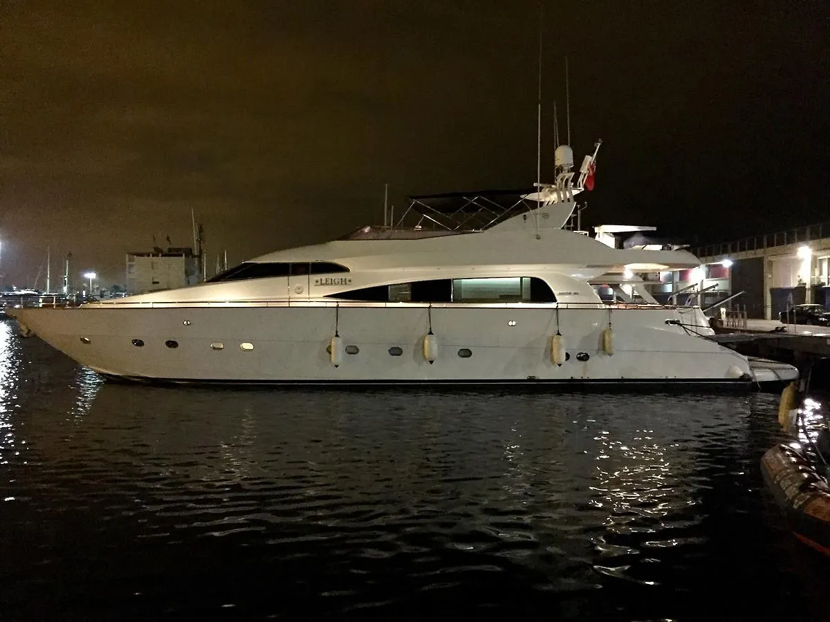 船上ホテル ホテルLeigh Yacht バルセロナ